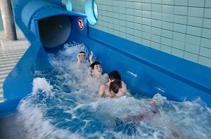 Mega-Poolparty