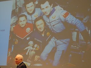 St&uuml;rmischer Empfang f&uuml;r Sigmund J&auml;hn