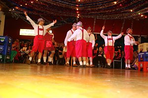 M&auml;nnerballett on Tour