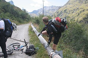 Die Straße ist erreicht.