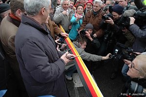 &Uuml;bergeben