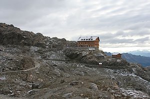 Blick auf die Stettiner Hütte.