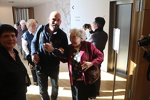 Die "kleine, wei&szlig;e Friedenstaube" feiert 70. Geburtstag