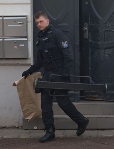 Mehrere Wohnungen durchsucht