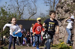 Ostereiersuche auf der Ebersburg