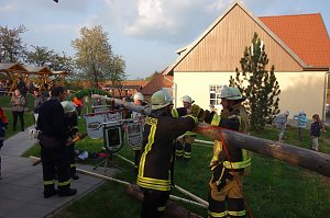 Maibaum in Herreden gesetzt