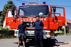 Niclas Kreske (15) und Michel Zimmermann (16) engagieren sich in der Jugendfeuerwehr