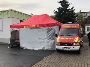 Sammelpunkt der Rettungskr&auml;fte in Nordhausen Ost