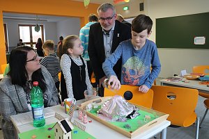 F&uuml;r ihren Forschergeist wurden die Sch&uuml;lerinnen und Sch&uuml;ler der Grundschule Werther heute ausgezeichnet