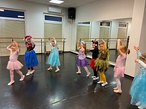 Tanzschule radeva