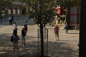 Demonstrieren unter Corona auf dem Nordh&auml;user Rathausplatz