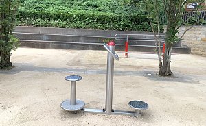 Bewegung-Parcour^am Lesserplatz