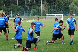 Trainingsauftakt des Oberliga-Kaders im AKS