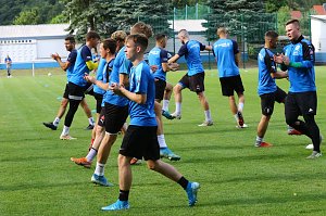 Trainingsauftakt des Oberliga-Kaders im AKS