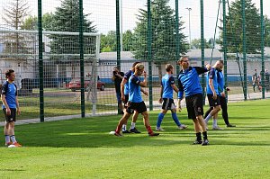Trainingsauftakt des Oberliga-Kaders im AKS