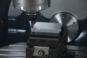 Pr&auml;sentation der neuen CNC-Fr&auml;se im BBZ