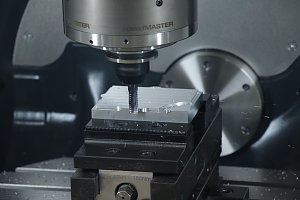 Pr&auml;sentation der neuen CNC-Fr&auml;se im BBZ