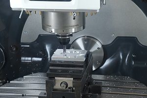 Pr&auml;sentation der neuen CNC-Fr&auml;se im BBZ