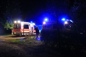 Feuer auf dem Campingplatz