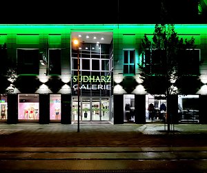 Peter Blei unterwegs im abendlichen Nordhausen