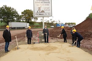 Spatenstich f&uuml;r das letzte Teilst&uuml;ck der neuen B 243