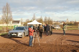 Spatenstich auf der Darre f&uuml;r Wasserstofftankstellen-Werk