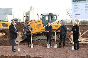Spatenstich auf der Darre f&uuml;r Wasserstofftankstellen-Werk