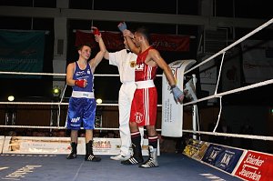 Dramatische Boxnach (1)