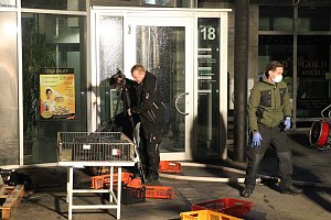Feuerwehren im Einsatz an der Atrium-Passage