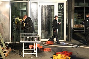 Feuerwehren im Einsatz an der Atrium-Passage