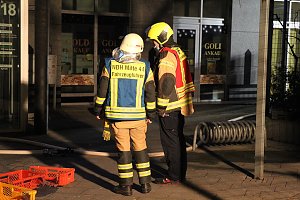Feuerwehren im Einsatz an der Atrium-Passage