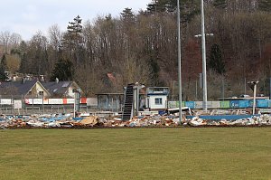 Ausblick &uuml;ber die abgerissene Trib&uuml;ne