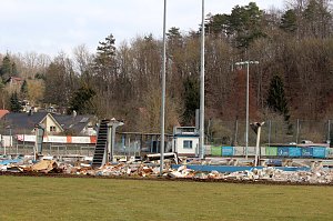 Ausblick &uuml;ber die abgerissene Trib&uuml;ne