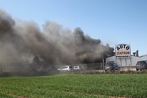 Brand eines Autohauses bei Nordhausen