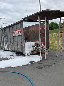 Feuerwehreinsatz auf der M&uuml;lldeponie Nentzelsrode