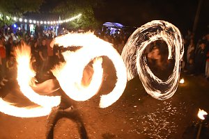 Teich in Flammen