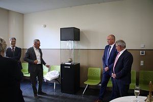 Es ist geschafft: das Oberstufengeb&auml;ude des Humboldt-Gymnasiums wurde heute Nachmittag offiziell seiner Bestimmung &uuml;bergeben