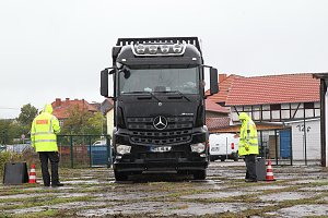 Holzlasterkontrolle in Niedersachswerfen