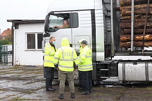 Holzlasterkontrolle in Niedersachswerfen