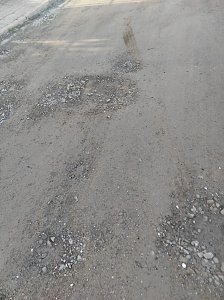 Miserabler Stra&szlig;enzustand in Auleben