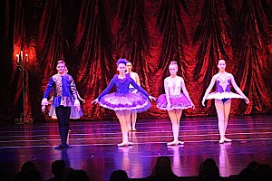 Ballettauff&uuml;hrungen auf der gro&szlig;en B&uuml;hne des Theaters
