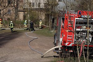 Starke Rauchentwicklung auf dem Gel&auml;nde des alten Gaswerks rief gestern die Feuerwehr auf den Plan