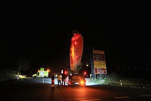 Schwerlasttransport mit Windr&auml;dern