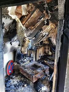 Dachgeschosswohnung ausgebrannt