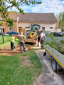 Arbeitseinsatz im Kindergarten Hohensteiner Burgspatzen