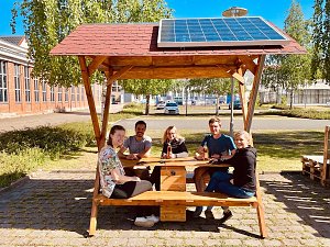 Die erste Auftankstelle an der Hochschule Nordhausen hat ihren Platz gefunden.