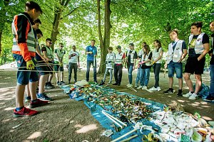 Aufr&auml;um-Aktion der Humbolt-Sch&uuml;ler im Stadtpark