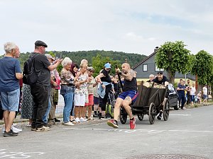 5. Handwagenrennen