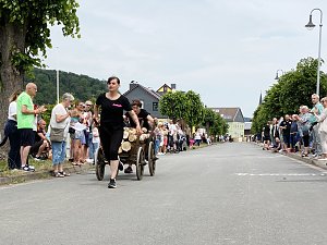 5. Handwagenrennen