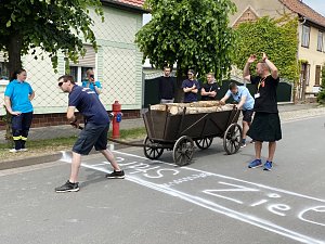 5. Handwagenrennen